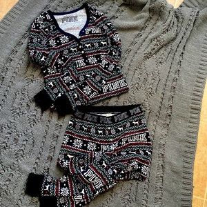 Victoria secret Pink Christmas sleep set M